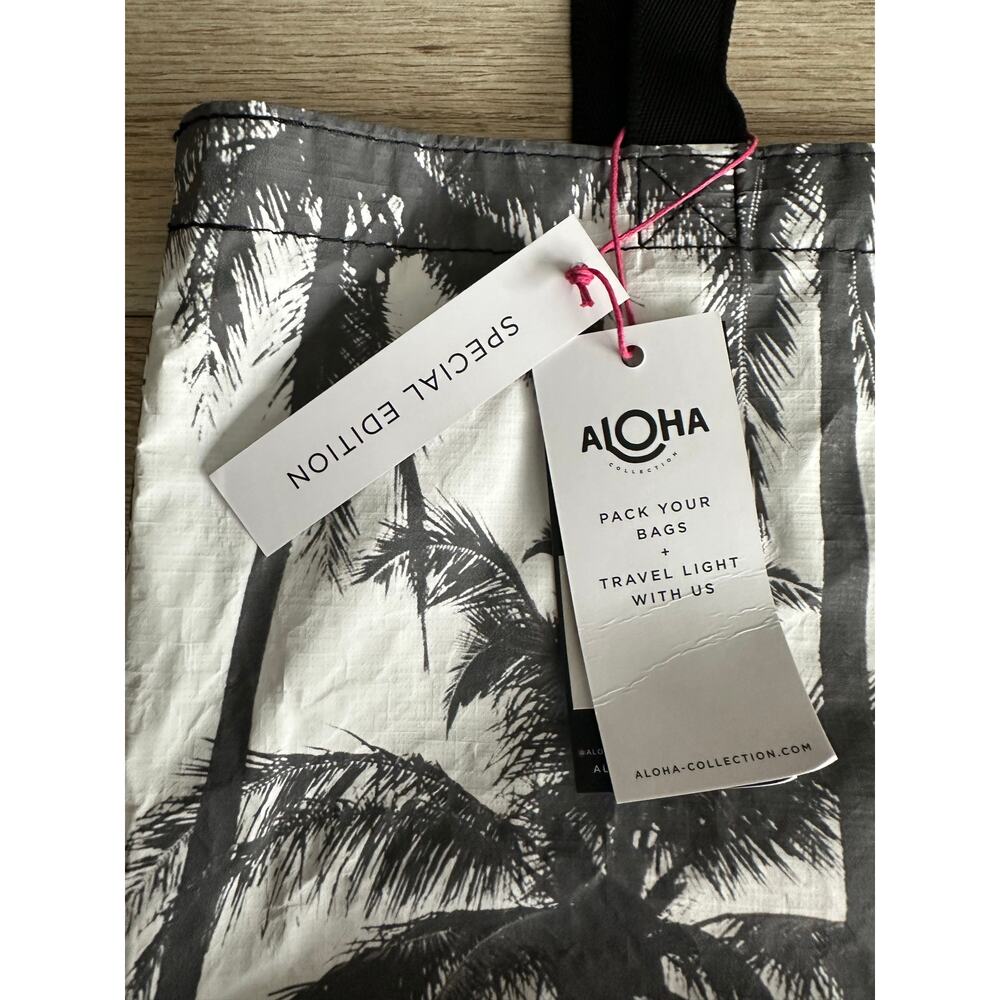 Aloha Collection Reversible Tote Kalapana NEW - Picture 5 of 11